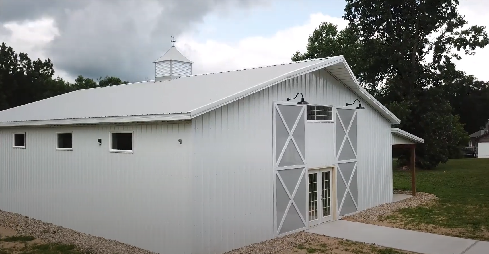 Garden Event Pole Barn White 3