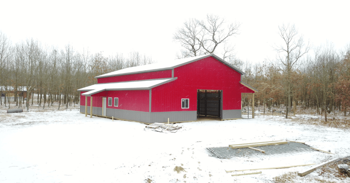 Winter Weather Red Barn Build